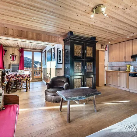 - Pieces 124 Apartment *